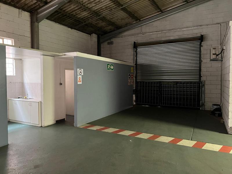 To Let commercial Property for Rent in Sidwell Eastern Cape